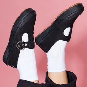 ✨ Vans Style 93 Mary Jane – Black – Size 38 (US Women 6) – New Without Tags
